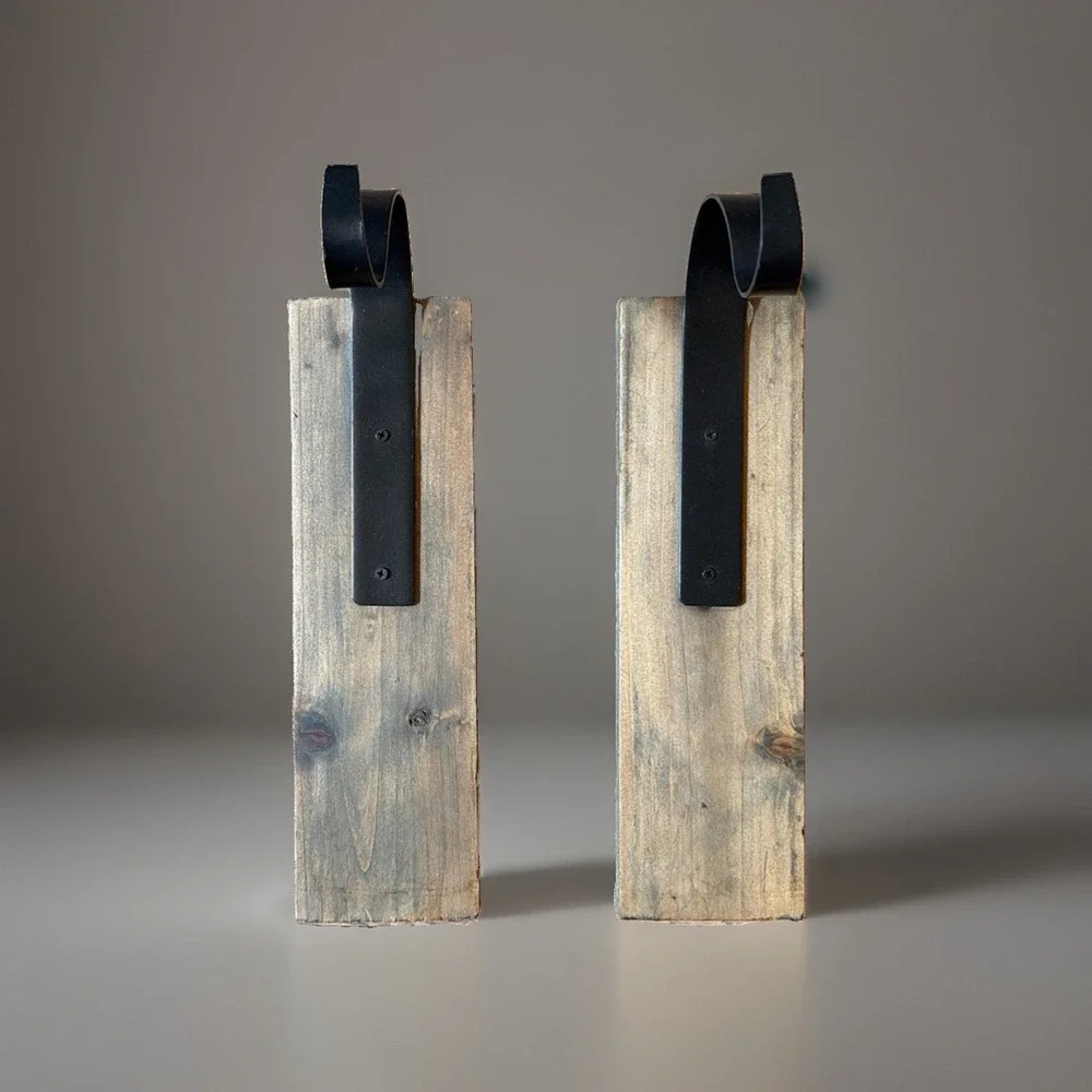 New Rustic Farmhouse Wall Hanging Sconces Wood & Metal Hook‎ Decor Set of 2